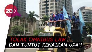 Jelang Demo Omnibus Law, Massa Buruh Mulai Merapat ke Patung Kuda