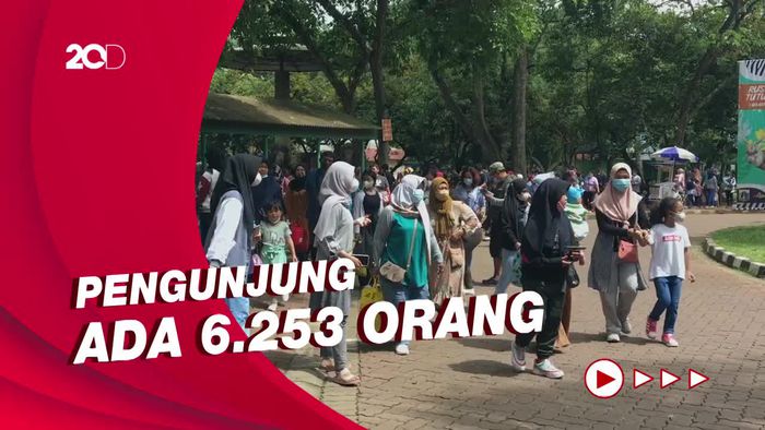 Suasana Taman Margasatwa Ragunan di Awal Tahun 2022