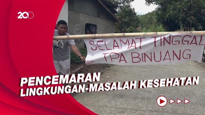 Kesal Bau Tak Sedap, Warga Tutup Akses Jalan ke TPA Sampah