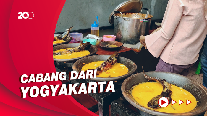 Sedapnya Mangut Lele Autentik Kini Bisa Dinikmati di Bekasi