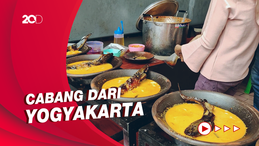 Sedapnya Mangut Lele Autentik Kini Bisa Dinikmati di Bekasi