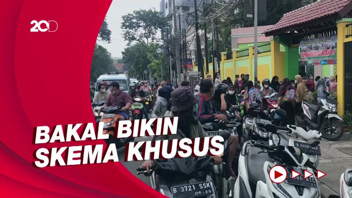 PTM 100% Terbatas, Jam Pulang SD di Kebayoran Bikin Macet-Kerumunan