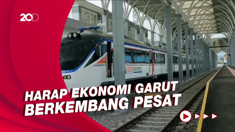 Asa Ridwan Kamil Usai KA Cibatu-Garut Tersambung dan Beroperasi