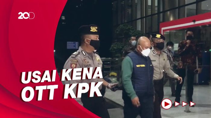 Saat Walkot Bekasi Rahmat Effendi Tiba di KPK, Diam Seribu Bahasa