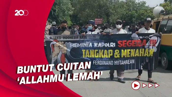Puluhan Warga di Solo Demo, Desak Kapolri Tangkap Ferdinand Hutahaean