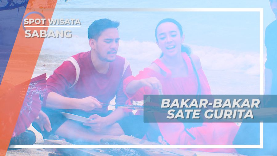 Bakar-bakar Sate Gurita di Tepi Pantai Sabang