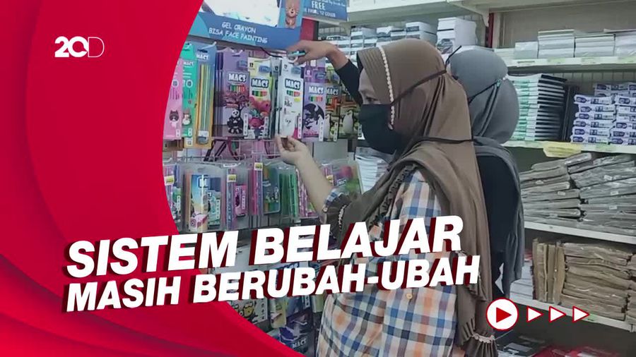 Jelang PTM, Toko Buku di Subang Ini Ngaku Sepi Pembeli-Omzet Turun