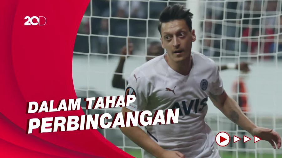 Kata Pihak Rans Cilegon Soal Perekrutan Mesut Özil