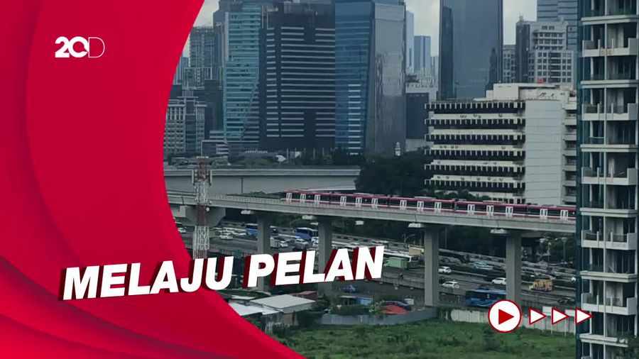 Melihat Gerbong LRT Melintas di Jalur Gatot Soebroto