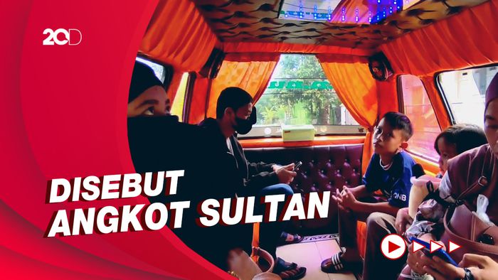 Isi Angkot Mewah di Ciamis yang Viral, Ada Sofa dan Lantai Keramik
