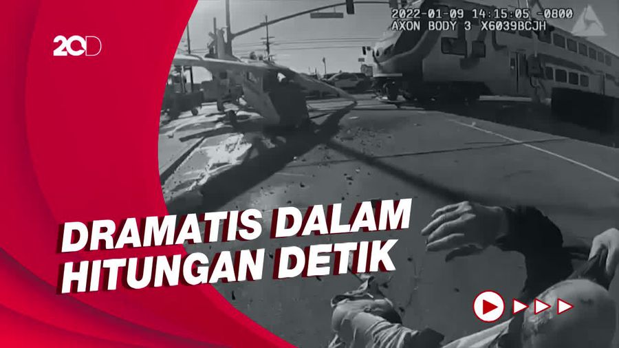 Detik-detik Pilot Diselamatkan saat Pesawatnya Nyaris Ditabrak Kereta