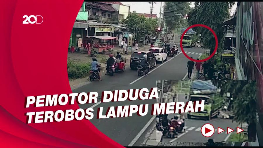 Viral Video Truk Vs Motor di Kudus