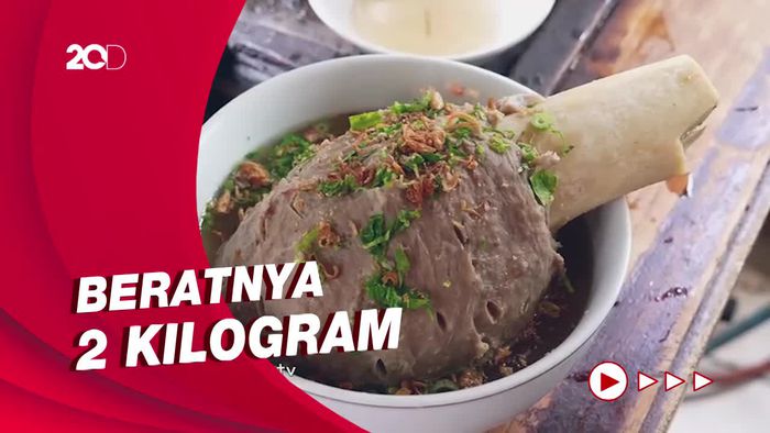 Bikin Laper: Gede Banget! Bakso Pentungan di Bekasi