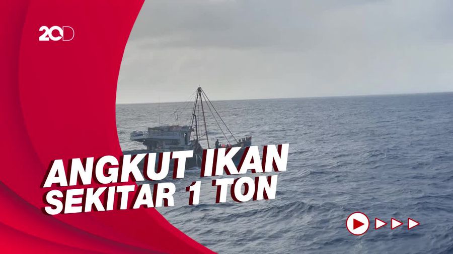 Detik-detik TNI AL Tangkap 3 Kapal Ikan Vietnam di Laut Natuna