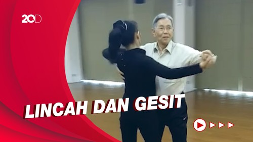 Hampir 90 Tahun, Kwik Kian Gie Masih Jago Berdansa