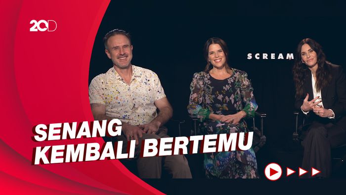 Neve Campbell-David Arquette Reunian di Film Horor Scream