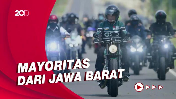 Outfit Lokal Ala Rider Jokowi