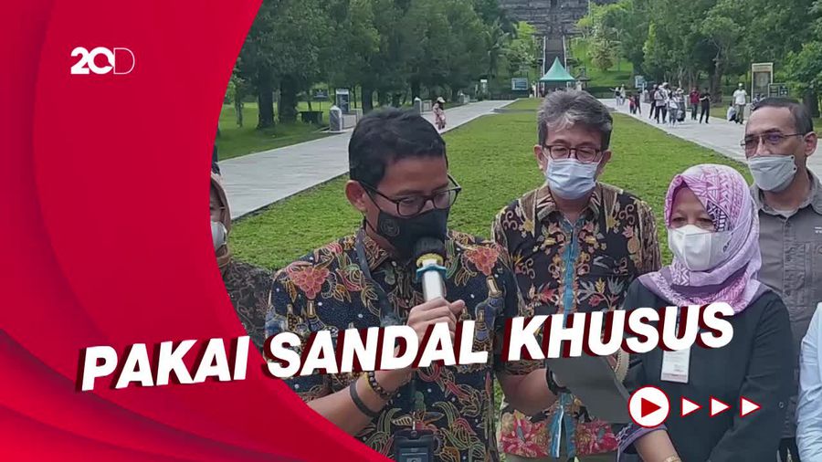 Sandiaga Umumkan Wisatawan Akan Bisa Kembali Naik ke Candi Borobudur