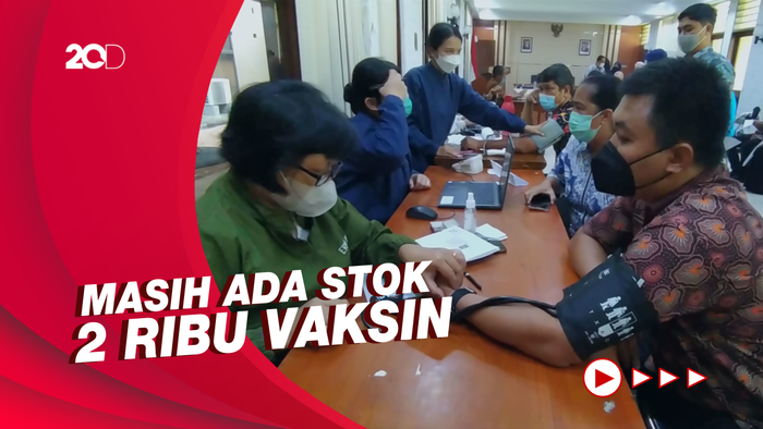 Magelang Diburu Waktu Habiskan Stok Vaksin Moderna Sebelum Kedaluwarsa