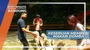 Sensasi Memberi Makan domba di Mini Zoo Maribaya, Bandung