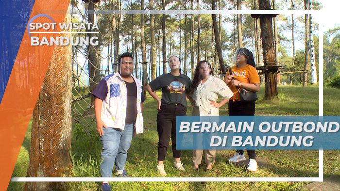 Menghirup Udara Segar Pagi Hari Di Hutan Pinus Cikole Bandung