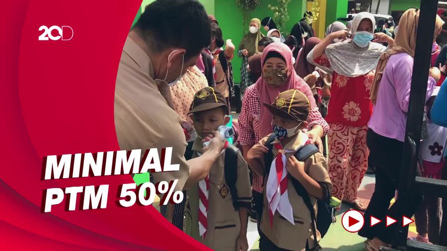 Omicron Diprediksi Naik, Komisi X Minta PTM Tetap Berjalan