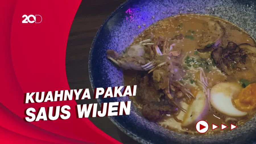 Gurih Mantap Ramen dengan Topping Kepiting Soka