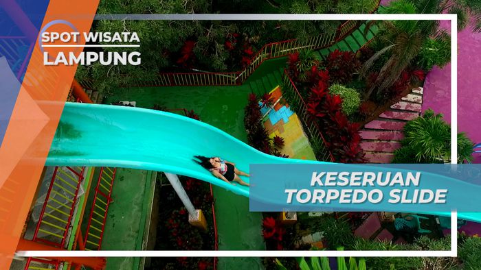 Meluncur Seru di Wahana Perosotan Bergelombang Torpedo Slide, Lampung