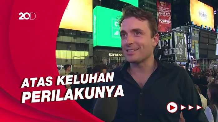 James Snyder Dipecat dari Broadway Harry Potter and the Cursed Child