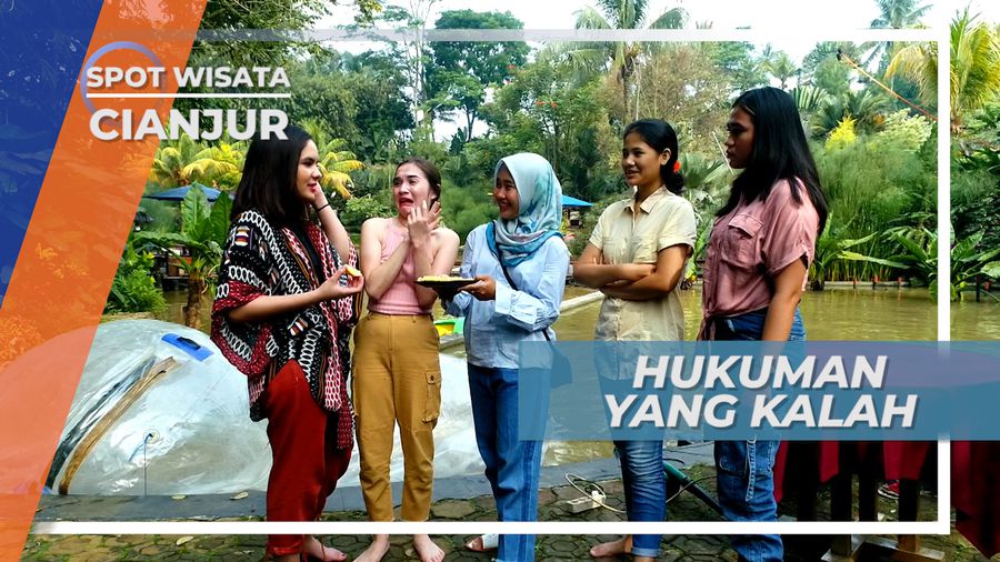 Makan Jeruk Lemon, Tahan Ekspresi Wajah dari Rasa Asam, Cianjur