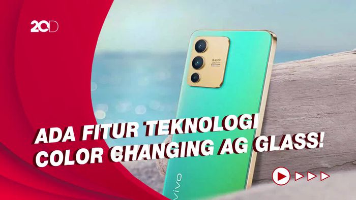 Unboxing Vivo V23 5G, Bodi Ponselnya Bisa Berubah Warna!
