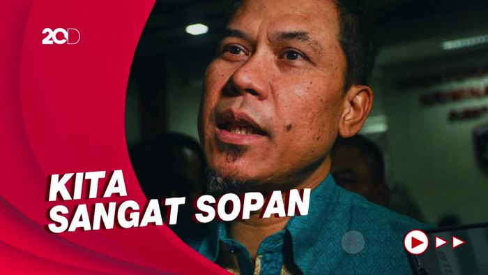 Sikap Munarman di Sidang Kali Ini Lebih Kalem, Pengacara Ungkap Sebabnya