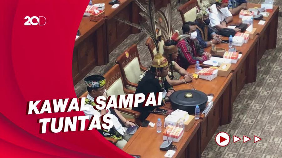 Aliansi Borneo Sambangi DPR, Tuntut Edy Mulyadi Dihukum Negara-Adat