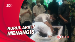 Pemakaman Putri Nurul Arifin yang Penuh Haru