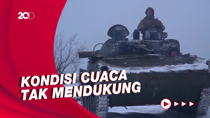 Tentara Garis Depan Ukraina Yakin Rusia Menunggu Momentum untuk Invasi