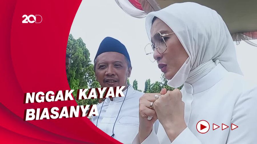 Pelukan Terakhir Ayah Mertua untuk Arzeti Bilbina