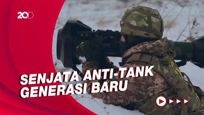 Prajurit Ukraina Latihan Gunakan Senjata Anti-tank Kiriman Inggris