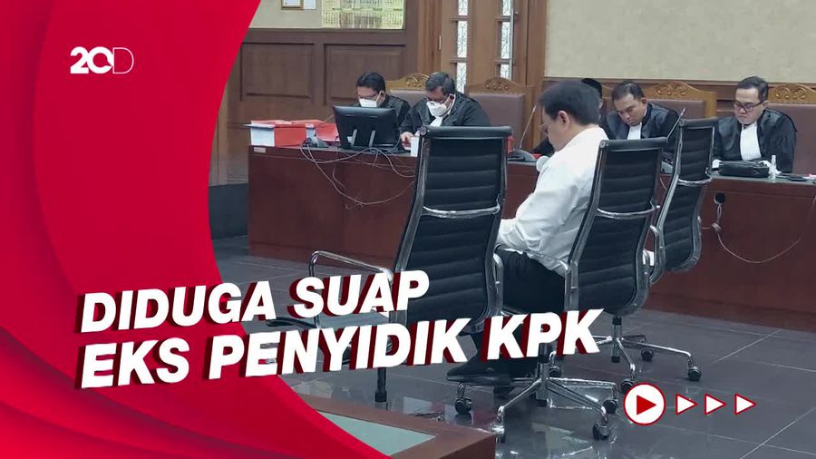 Azis Syamsuddin Nangis Lagi di Sidang, Kali Ini Saat Bacakan Pleidoi