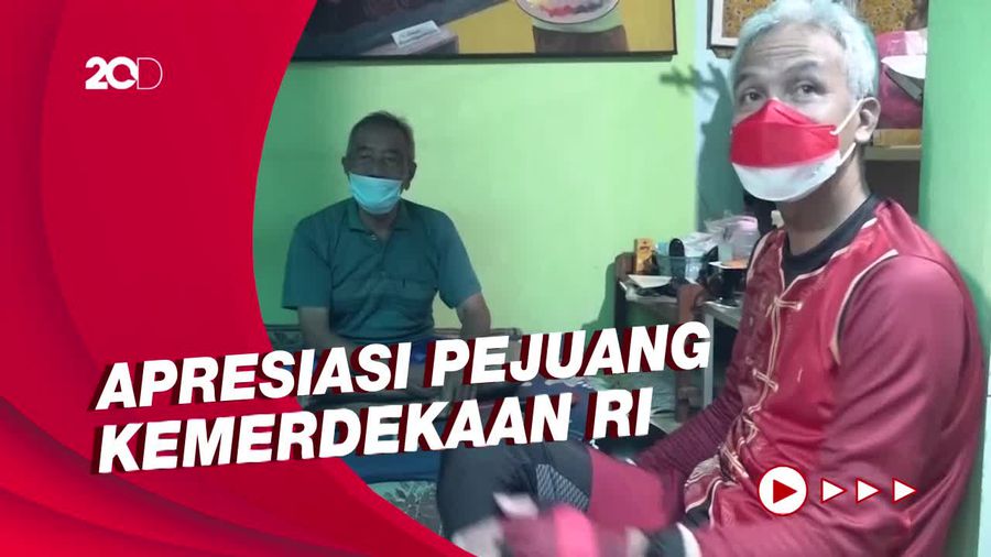 Momen Ganjar Sambangi Veteran Perang Keturunan Tionghoa Saat Imlek