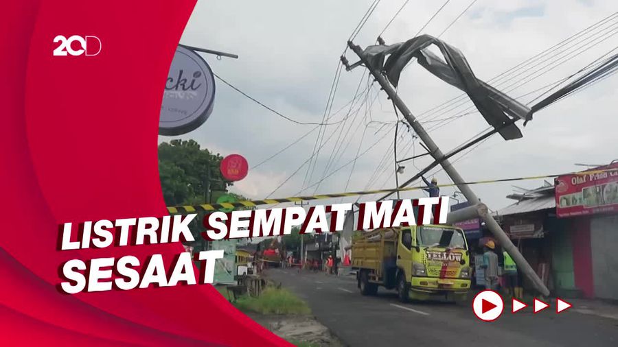 Yogyakarta Sempat Diterjang Hujan Angin, Pohon-Tiang Listrik Roboh!