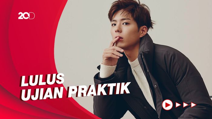 Park Bo Gum Dapat Lisensi Tukang Cukur Saat Wamil
