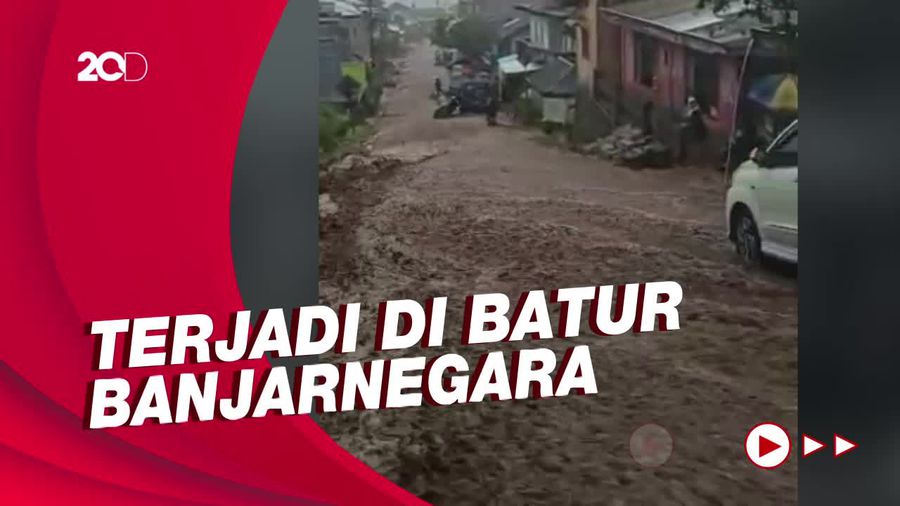 Penampakan Banjir di Jalur Wisata Dieng