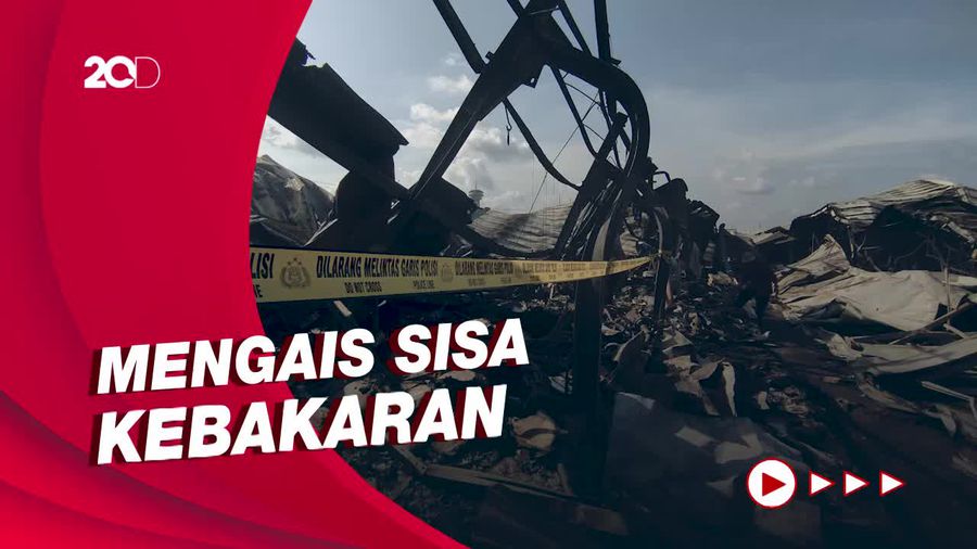 Penampakan Sisa Kebakaran di Pasar Johar Semarang