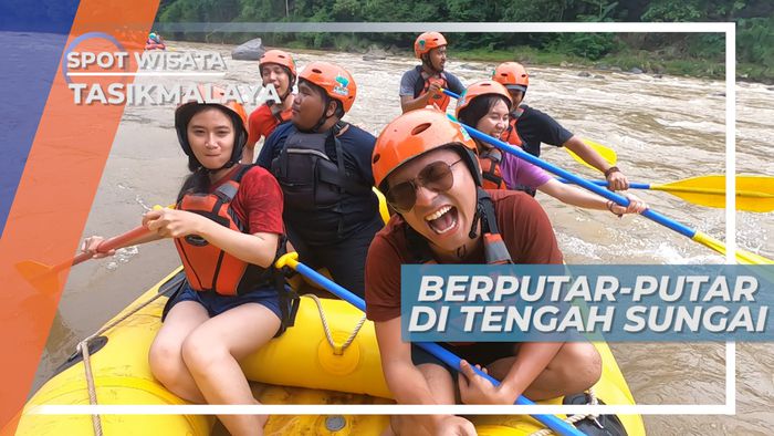 Serunya Menyusuri Sungai Sambil Berputar-putar di Atas Perahu Karet, Tasikmalaya
