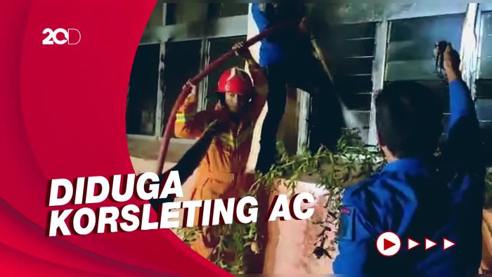 Kantor Disdukcapil dan Bapenda Kota Parepare Terbakar, 7 Unit Damkar dikerahkan