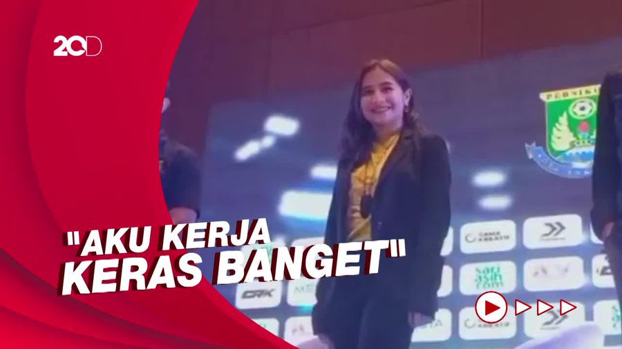 Prilly Latuconsina Tegaskan Tak Ada Unsur Politik soal Akuisisi Persikota