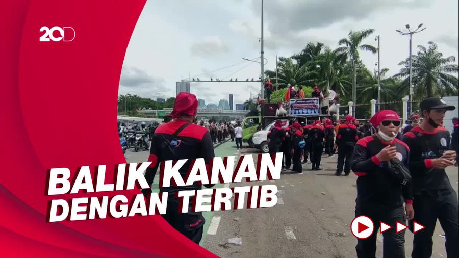 Massa Buruh Bubar, Lalin Kawasan DPR Kembali Normal