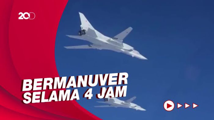 2 Pesawat Bomber Rusia Bermanuver di Langit Belarusia