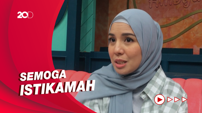 Alasan Tya Ariestya Putuskan Berhijab