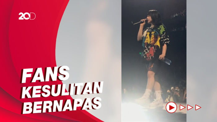 Aksi Billie Eilish Setop Konser untuk Tolong Fans yang Sesak Napas